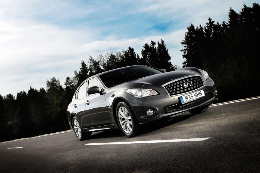  Infiniti M35h GT 2012 года  (фото 3 из 5)